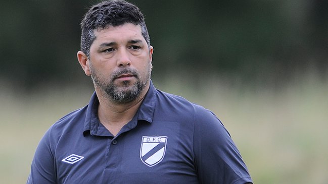 Leonardo Ramos será el nuevo técnico de Unión La Calera Leonardo Ramos será el nuevo técnico de Unión La Calera