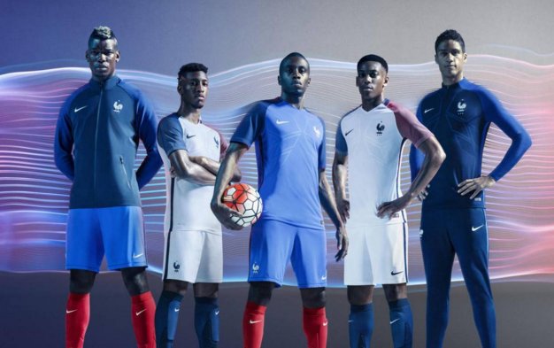 Nike presentó este jueves las nuevas equipaciones para las selecciones nacionales para este 2016, donde se disputará la Copa América y la Eurocopa 2016, junto con los Juegos Olímpicos. Revisa las nuevas camisetas de Brasil, Croacia, Francia, Inglaterra, Polonia, Portugal, Turquía y Estados Unidos. Nike presentó este jueves las nuevas equipaciones para las selecciones nacionales para este 2016, donde se disputará la Copa América y la Eurocopa 2016, junto con los Juegos Olímpicos. Revisa las nuevas camisetas de Brasil, Croacia, Francia, Inglaterra, Polonia, Portugal, Turquía y Estados Unidos.