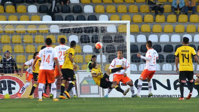 ¿El hombre del maletín visitó a Cobreloa en el choque ante Coquimbo?