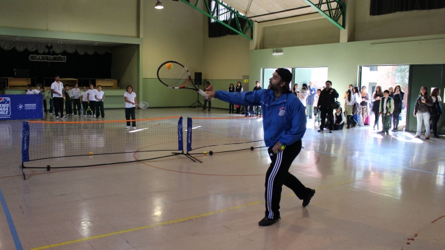 Fernando González dio inicio a Tenis para Chile 2016 en Puente Alto Fernando González dio inicio a Tenis para Chile 2016 en Puente Alto