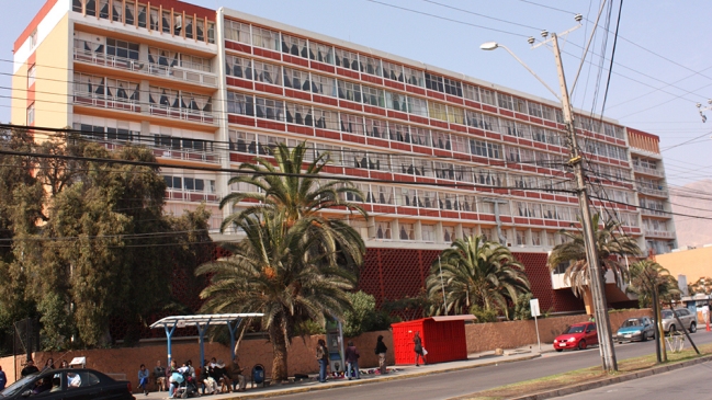 Parapentista quedó con lesiones leves tras chocar con tendido eléctrico en Antofagasta Parapentista quedó con lesiones leves tras chocar con tendido eléctrico en Antofagasta