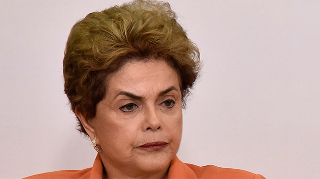 Aprobado en la comisión: Proceso contra Rousseff va al pleno del Senado