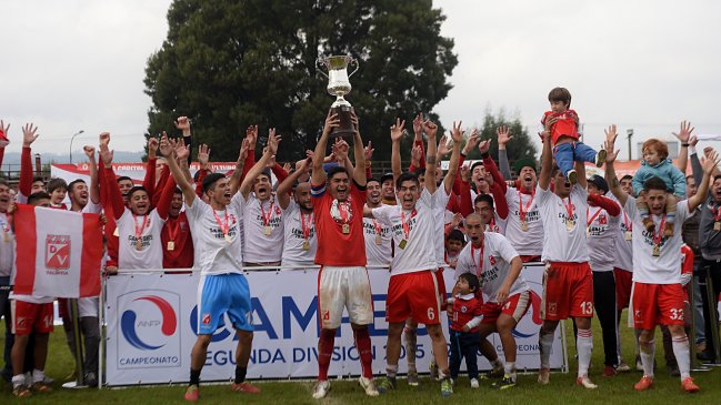 El balance en Valdivia tras el ascenso: Todo se debe al esfuerzo El balance en Valdivia tras el ascenso: Todo se debe al esfuerzo