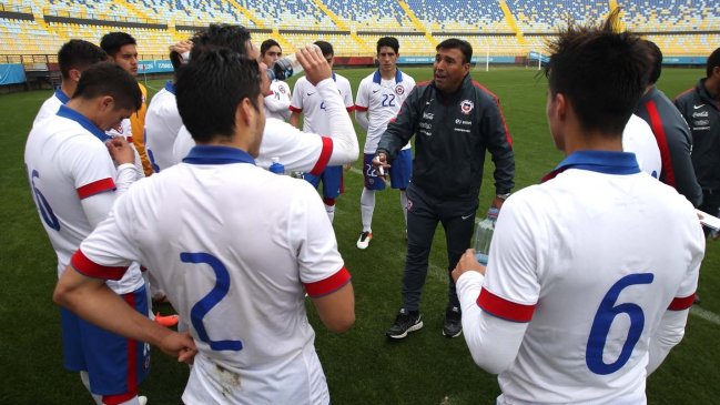 Héctor Robles nominó a 21 jugadores para trabajar en la selección sub 20 Héctor Robles nominó a 21 jugadores para trabajar en la selección sub 20