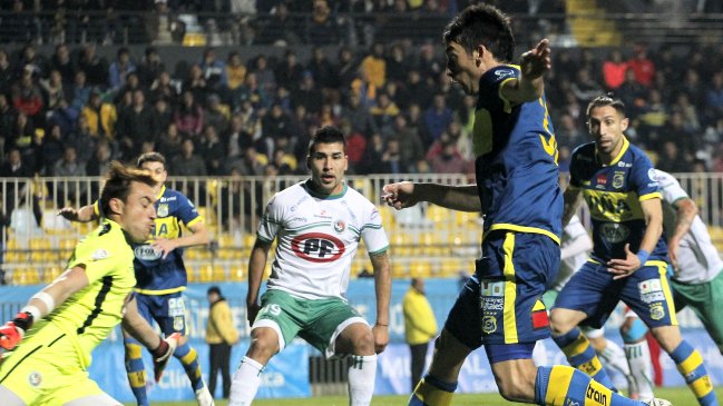 10 grandes triunfos de Puerto Montt y Everton en esta temporada de cara al ascenso 10 grandes triunfos de Puerto Montt y Everton en esta temporada de cara al ascenso