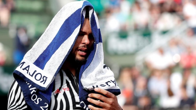 Jo-Wilfried Tsonga se retiró por lesión en Roland Garros Jo-Wilfried Tsonga se retiró por lesión en Roland Garros