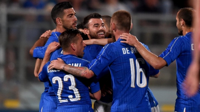 Italia se impuso a Escocia en duelo preparatorio para la Eurocopa Italia se impuso a Escocia en duelo preparatorio para la Eurocopa
