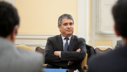 Abogado de Bachelet: No hay un ataque a la libertad de prensa ni a Qué Pasa