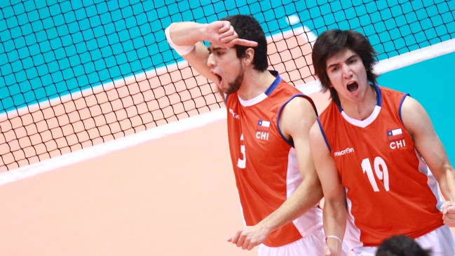 Selección chilena de voleibol tuvo promisorio estreno en el repechaje por un cupo a Rio Selección chilena de voleibol tuvo promisorio estreno en el repechaje por un cupo a Rio