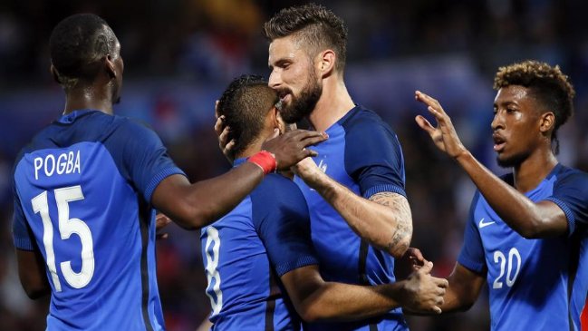 Francia y Rumania animan el duelo inicial de una nueva edición de la Eurocopa Francia y Rumania animan el duelo inicial de una nueva edición de la Eurocopa