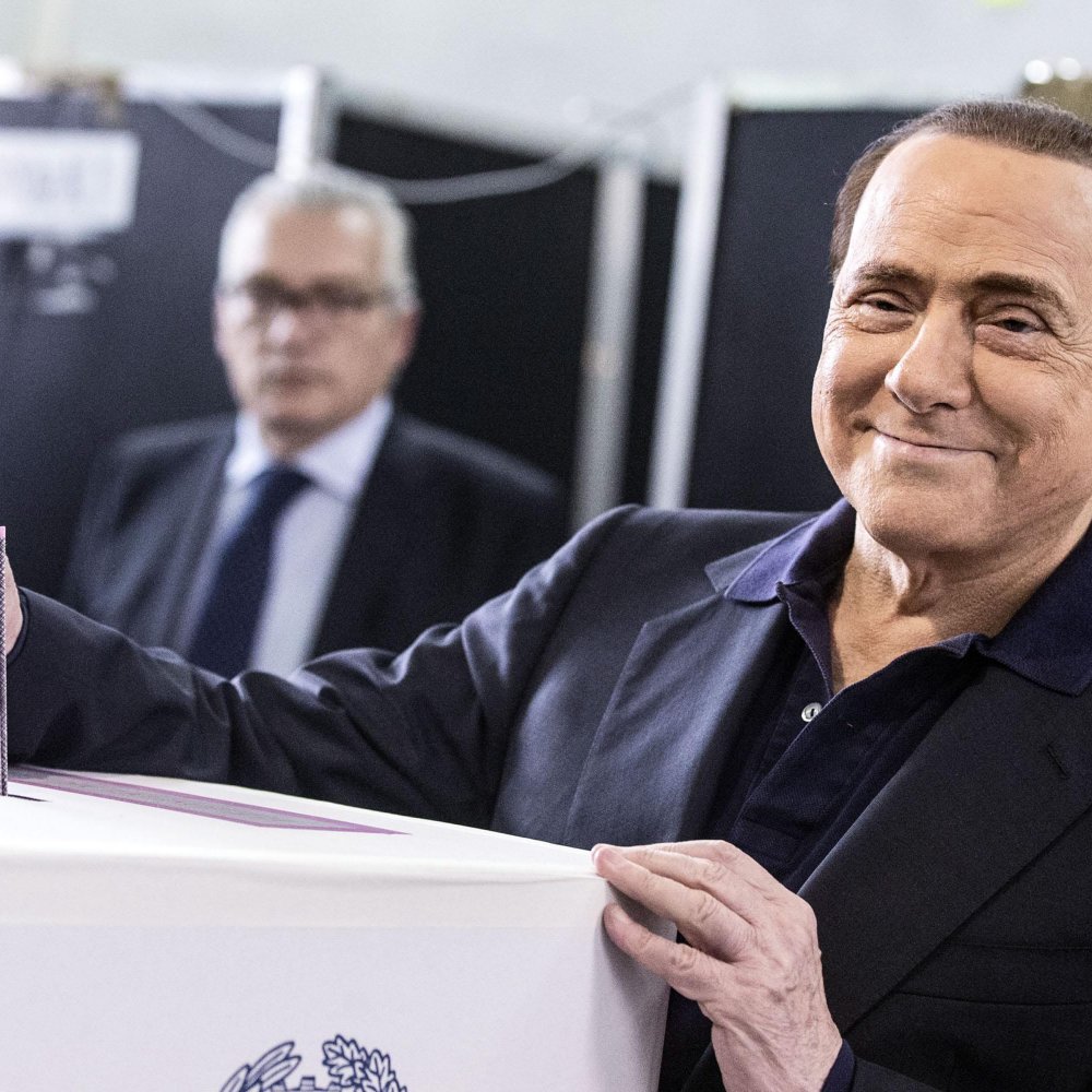 Silvio Berlusconi será operado del corazón Silvio Berlusconi será operado del corazón