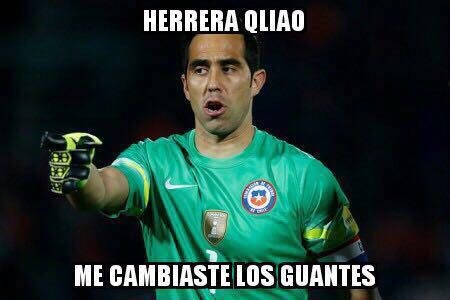 Chile venció 4-2 a Panamá y clasificó a los cuartos de final de la Copa América Centenario. Sin embargo, fue la baja actuación de Claudio Bravo durante el cotejo el blanco de los memes en las redes sociales. Chile venció 4-2 a Panamá y clasificó a los cuartos de final de la Copa América Centenario. Sin embargo, fue la baja actuación de Claudio Bravo durante el cotejo el blanco de los memes en las redes sociales.
