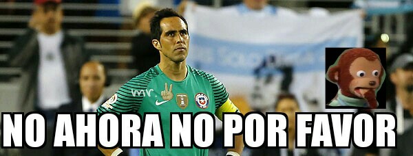 Chile venció 4-2 a Panamá y clasificó a los cuartos de final de la Copa América Centenario. Sin embargo, fue la baja actuación de Claudio Bravo durante el cotejo el blanco de los memes en las redes sociales. Chile venció 4-2 a Panamá y clasificó a los cuartos de final de la Copa América Centenario. Sin embargo, fue la baja actuación de Claudio Bravo durante el cotejo el blanco de los memes en las redes sociales.