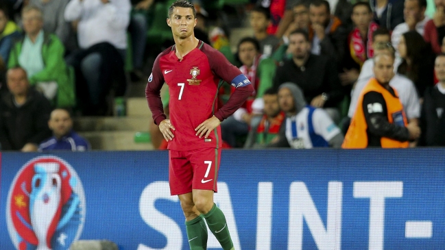 La decepción se apoderó de Portugal tras empate en el estreno contra Islandia La decepción se apoderó de Portugal tras empate en el estreno contra Islandia