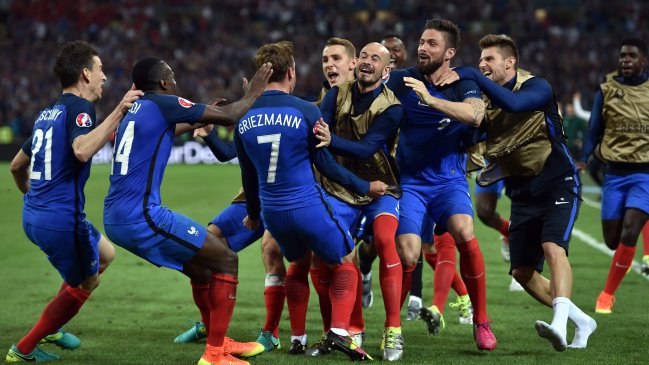 Francia batió a Albania en los descuentos y avanzó en la Eurocopa Francia batió a Albania en los descuentos y avanzó en la Eurocopa