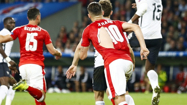 Puma aseguró haber detectado el material defectuoso en las camisetas rotas de Suiza Puma aseguró haber detectado el material defectuoso en las camisetas rotas de Suiza