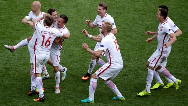 Polonia venció por penales a Suiza y se instaló en cuartos de final de la Eurocopa Polonia venció por penales a Suiza y se instaló en cuartos de final de la Eurocopa