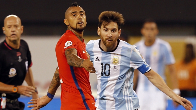 Arturo Vidal lamentó la despedida de Messi de la selección argentina Arturo Vidal lamentó la despedida de Messi de la selección argentina