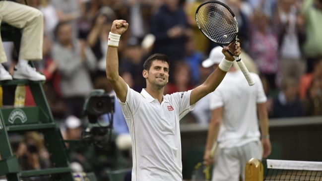 Novak Djokovic avanzó en Wimbledon y se acercó al récord de los míticos Laver y Budge Novak Djokovic avanzó en Wimbledon y se acercó al récord de los míticos Laver y Budge