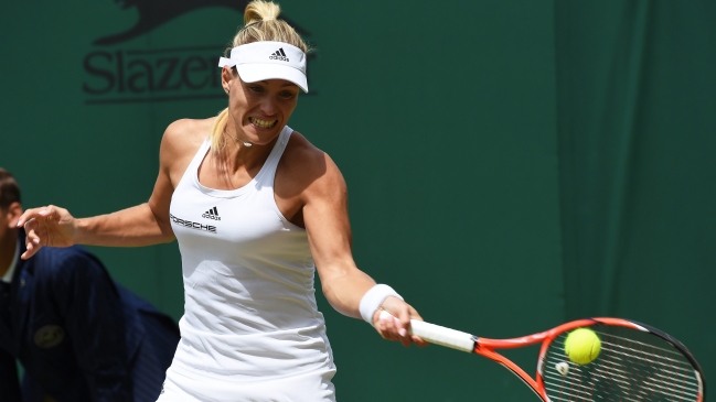 Angelique Kerber y Simona Halep avanzaron a octavos de final en Wimbledon Angelique Kerber y Simona Halep avanzaron a octavos de final en Wimbledon