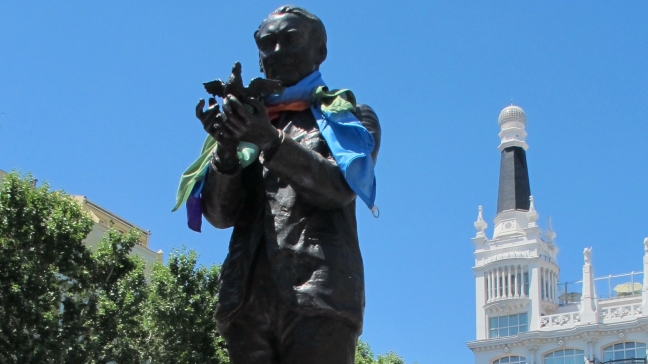 Homenajean la figura de García Lorca en el día del orgullo gay