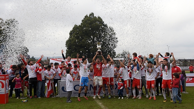 Justicia dejó sin efecto cobro de la ANFP a Deportes Valdivia Justicia dejó sin efecto cobro de la ANFP a Deportes Valdivia