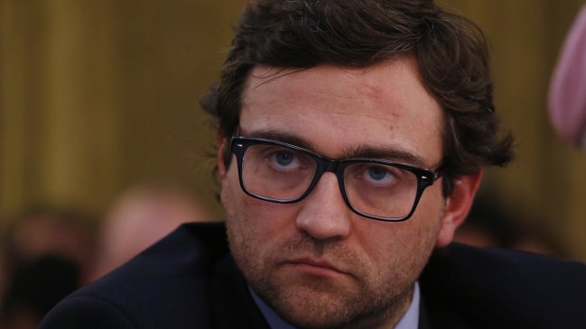 Hugo Herrera renunció a la dirección del Sename Hugo Herrera renunció a la dirección del Sename