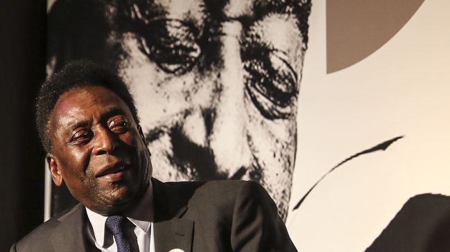 Pelé se descartó para encender el pebetero olímpico Pelé se descartó para encender el pebetero olímpico