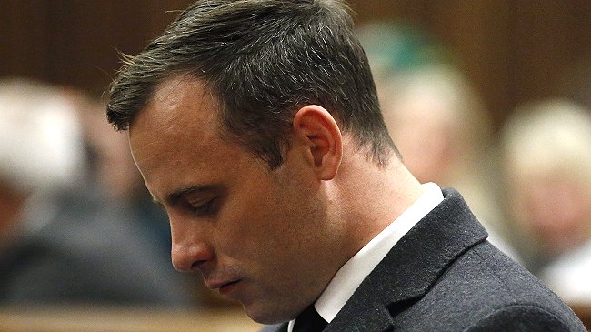 Oscar Pistorius fue trasladado a un hospital por graves cortes en las muñecas Oscar Pistorius fue trasladado a un hospital por graves cortes en las muñecas