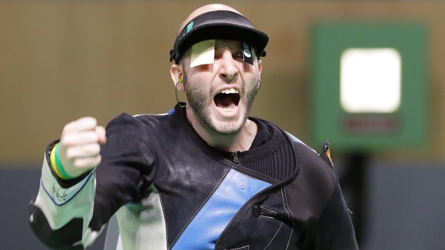 Italiano Campriani revalidó el título en 3 posiciones de tiro y gana su segundo oro en Río Italiano Campriani revalidó el título en 3 posiciones de tiro y gana su segundo oro en Río