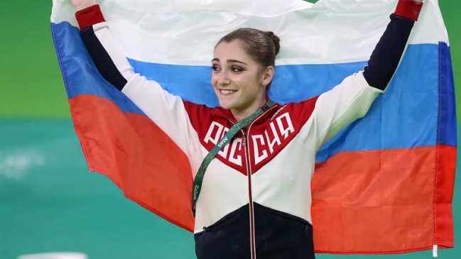 Alina Mustafina revalidó el título en barras asimétricas en Río 2016 Alina Mustafina revalidó el título en barras asimétricas en Río 2016