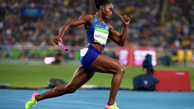Estados Unidos revalidó su oro en la final femenina en la posta 4x100 Estados Unidos revalidó su oro en la final femenina en la posta 4x100
