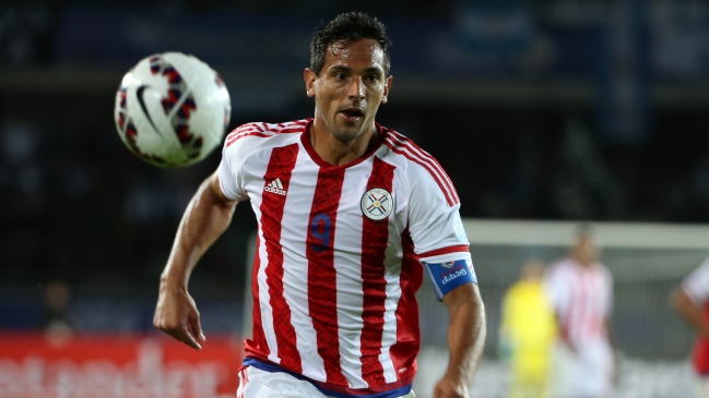 Roque Santa Cruz destaca en nómina local de Paraguay para duelos con Chile y Uruguay