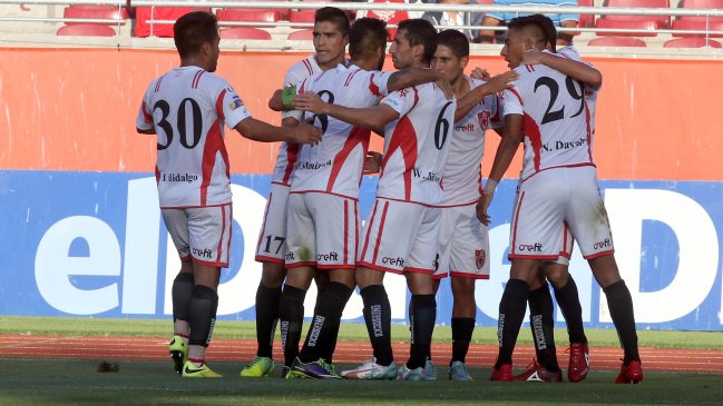 Deportes Copiapó tuvo un cómodo triunfo ante La Calera en la Primera B Deportes Copiapó tuvo un cómodo triunfo ante La Calera en la Primera B