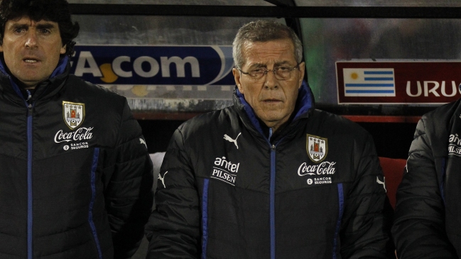 Presidente de la AUF aseguró continuidad de Tabárez hasta el Mundial de Rusia