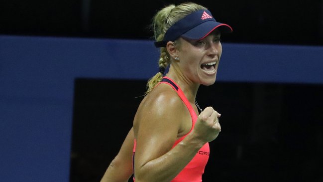 Angelique Kerber alcanzó la final del US Open y celebró su ascenso al número uno Angelique Kerber alcanzó la final del US Open y celebró su ascenso al número uno