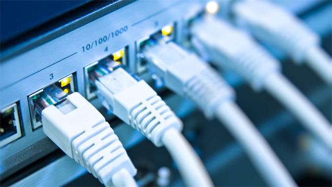 Condenan a ocho meses de cárcel a francés que pirateaba películas en internet