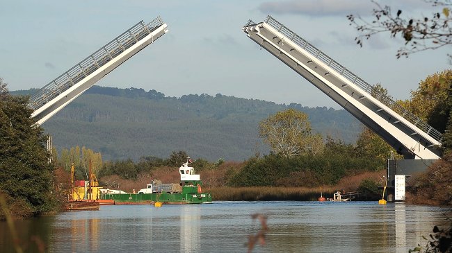 Puente Cau Cau: Justicia ratificó sanción del MOP contra empresa inspectora