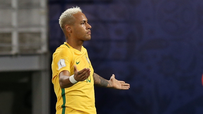 Neymar recibió permiso para abandonar la concentración de Brasil Neymar recibió permiso para abandonar la concentración de Brasil