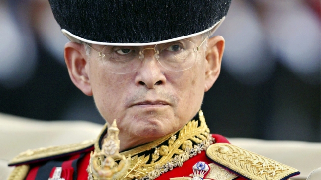 A los 88 años murió el rey de Tailandia, Bhumibol Adulyadej