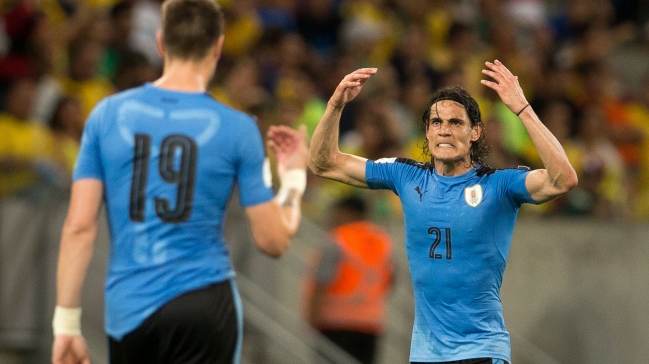 Cavani y Suárez encabezan nómina de Uruguay para duelos ante Ecuador y Chile