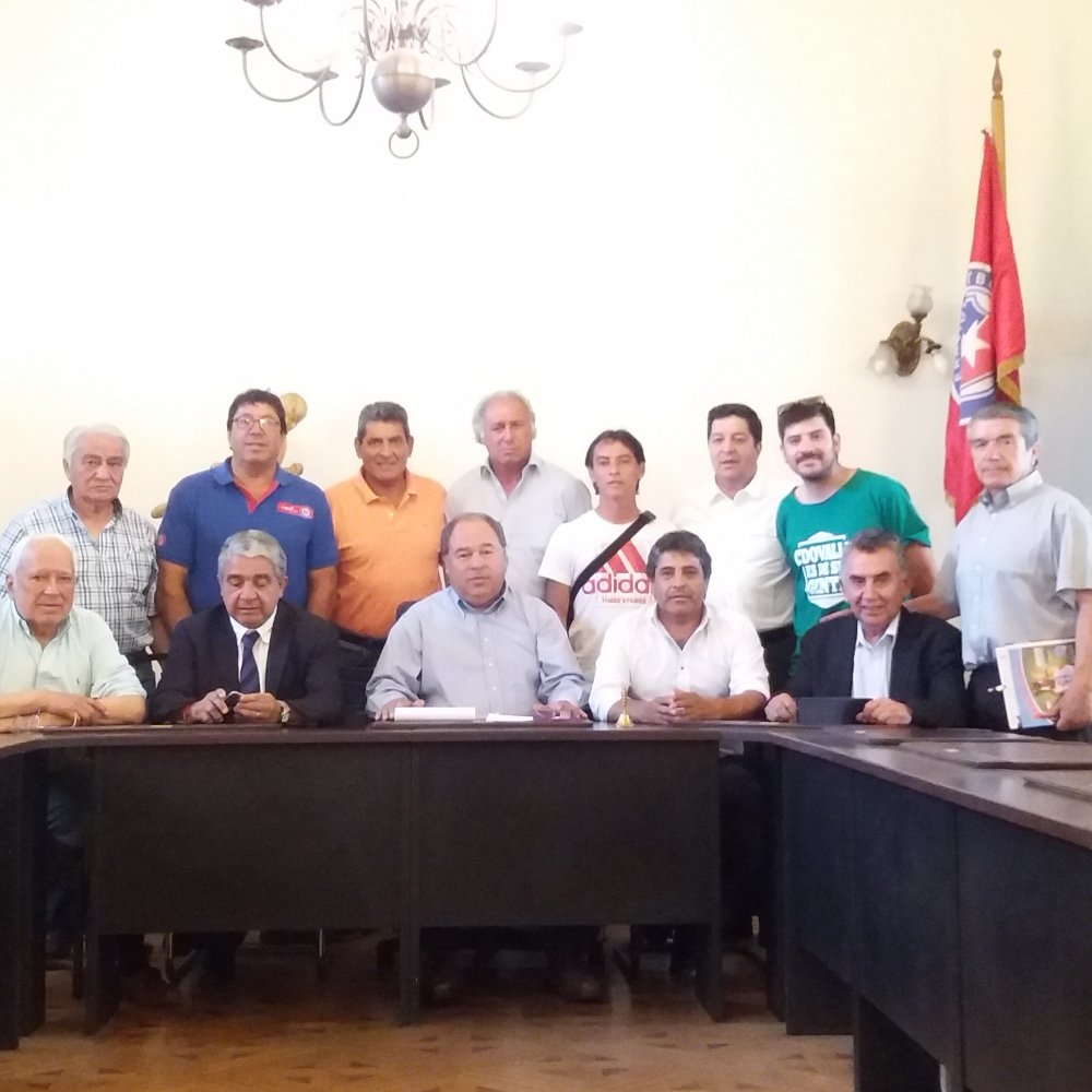 Delegación de Ovalle presentó postulación del nuevo CDO a Tercera División Delegación de Ovalle presentó postulación del nuevo CDO a Tercera División