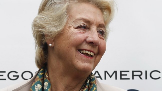 Marlene Ahrens fue condecorada por el Ministerio del Deporte