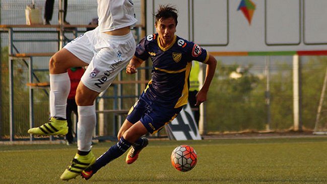 Barnechea barrió a Santa Cruz y se consolidó como líder en la Segunda División