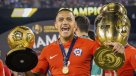 Alexis Sánchez regalará en un concurso los zapatos que usó en final de la Copa Centenario