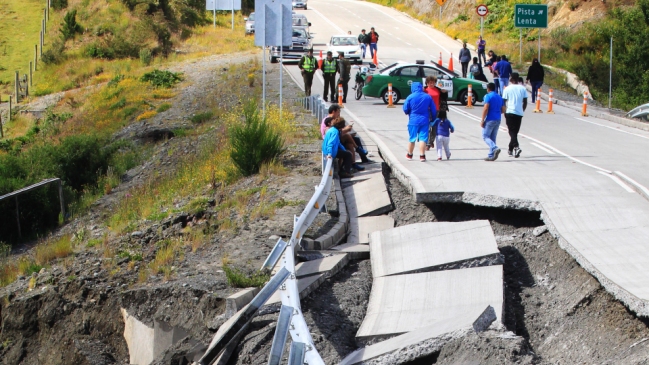 Empresa del puente Cau Cau es la misma que hizo tramo dañado en Ruta 5 en Chiloé