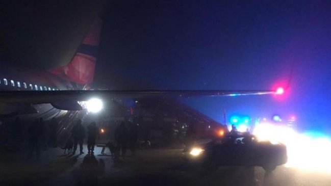 Avión polaco aterrizó de emergencia en Praga por amenaza de bomba Avión polaco aterrizó de emergencia en Praga por amenaza de bomba