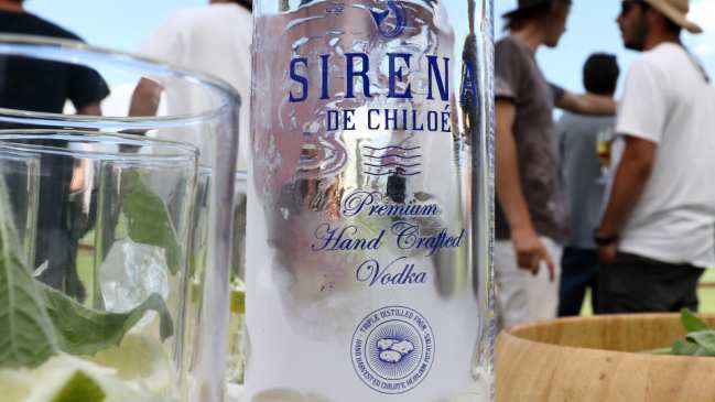 Chilote y de papas, así es del primer vodka chileno Chilote y de papas, así es del primer vodka chileno