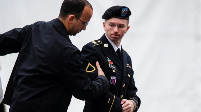 Casa Blanca no descarta el perdón a Manning y se lo niega a Snowden