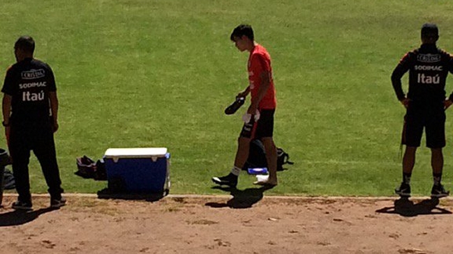 Víctor Dávila encendió las alarmas en la sub 20 al sufrir dolencia en el pie derecho Víctor Dávila encendió las alarmas en la sub 20 al sufrir dolencia en el pie derecho